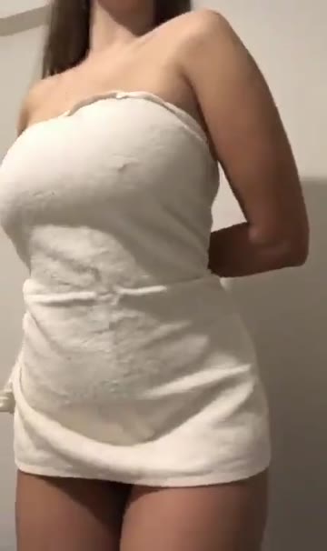Finishes tits